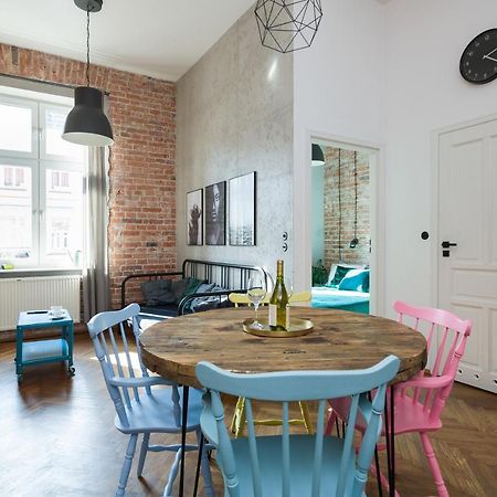 Discover Krakow Loft Apartment Near Main Station Netflix Exterior photo