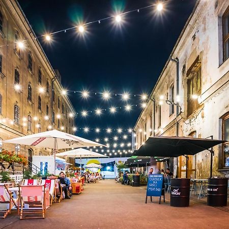 Discover Krakow Loft Apartment Near Main Station Netflix Exterior photo