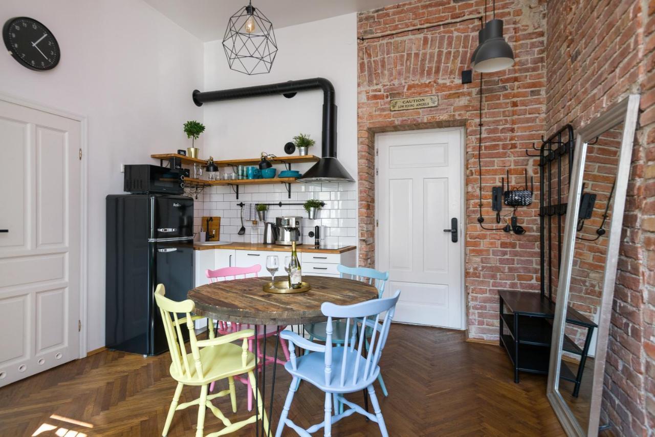 Discover Krakow Loft Apartment Near Main Station Netflix Exterior photo