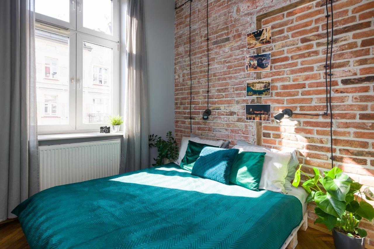 Discover Krakow Loft Apartment Near Main Station Netflix Exterior photo